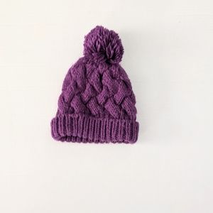 Cable Knit Ball Top Hat